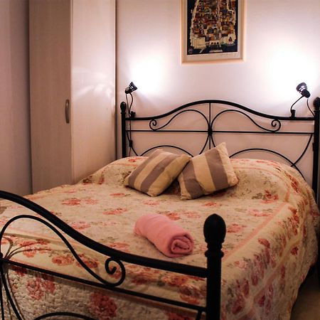Guesthouse Kamarin 포메나 외부 사진