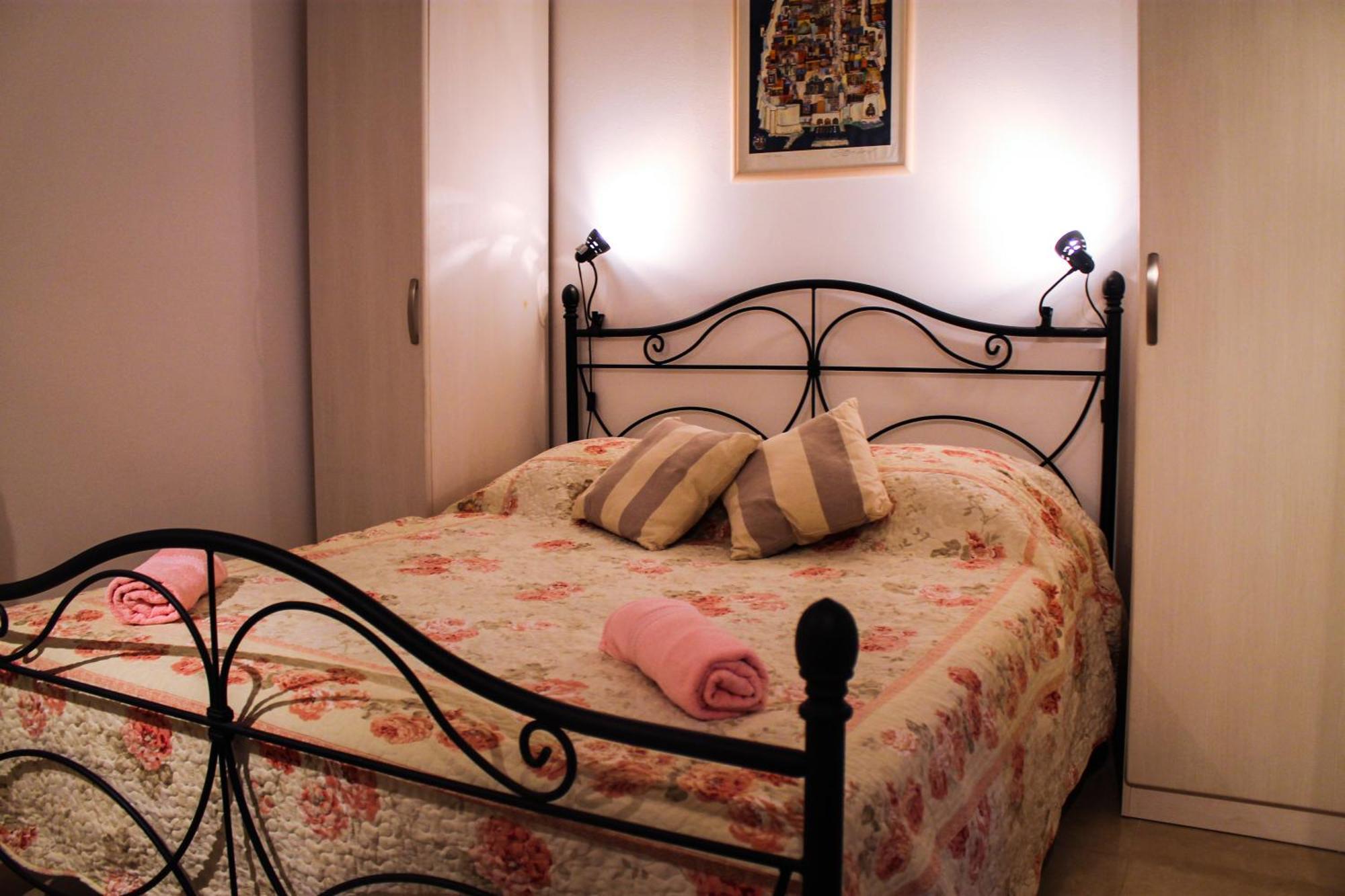 Guesthouse Kamarin 포메나 외부 사진